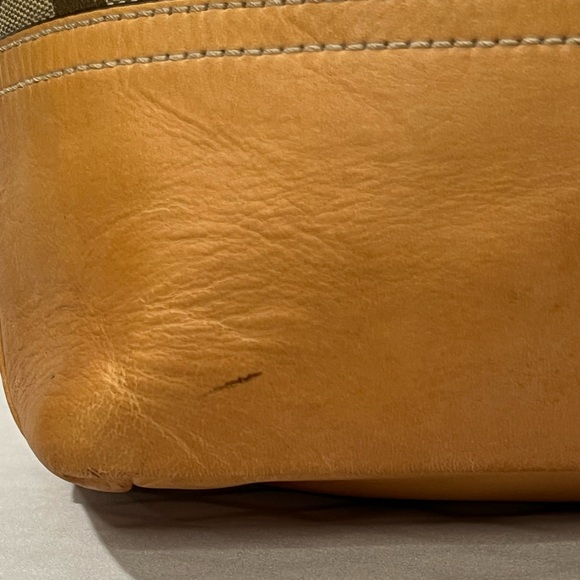 Authentic Vintage Coach Tan Signature inner pocket, Fabric & Leather Hobo Bag - Picture 12 of 13